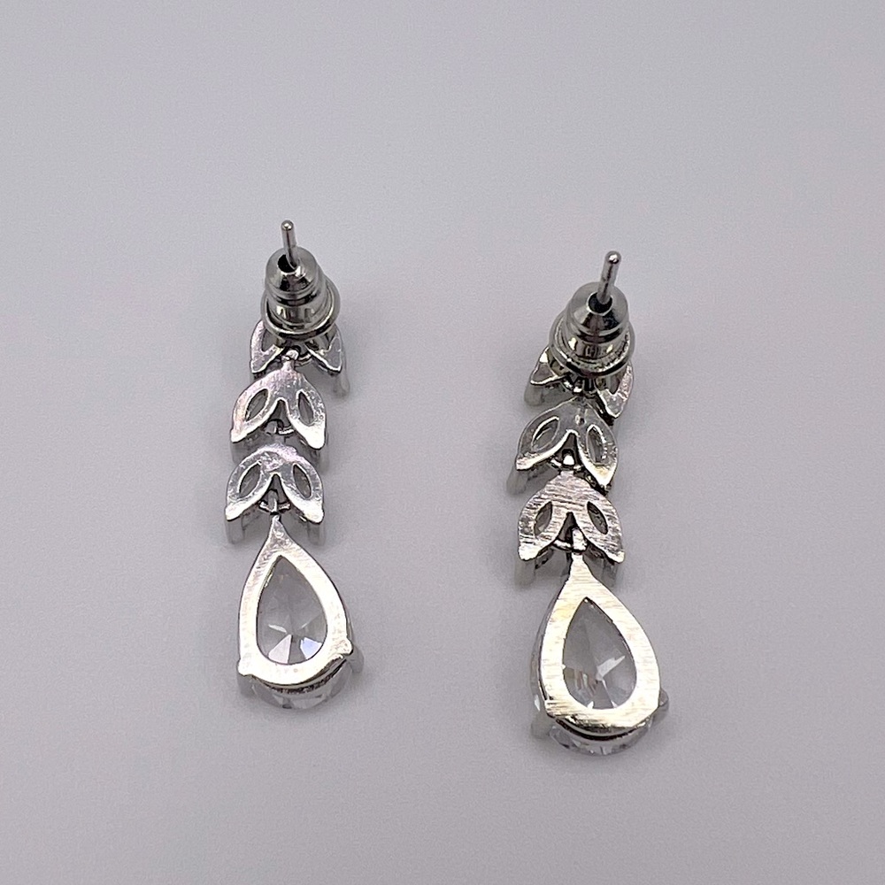 Diamond Simulant Teardrop Leaf Dangling Earrings - image 2